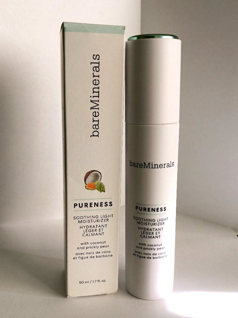 bareMinerals - PURENESS Soothing Light Moisturizer - 50 ml.
